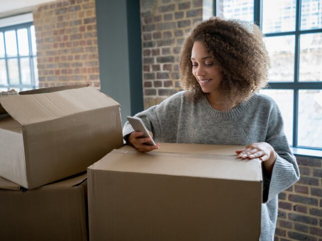 Navigating a New City: 6 Essential Apps for New Residents