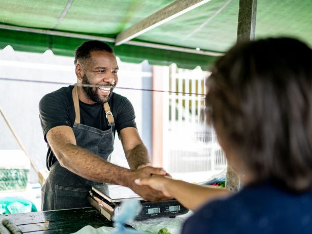 A Neighborly Hello That Builds Real Connections 